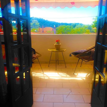 Oasis Aparthotel สเกียธอสทาวน์ ภายนอก รูปภาพ