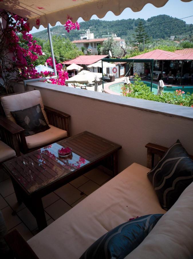Oasis Aparthotel สเกียธอสทาวน์ ภายนอก รูปภาพ